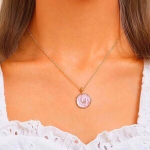 3/$30 💛 Enamel Horseshoe Pendant Necklace